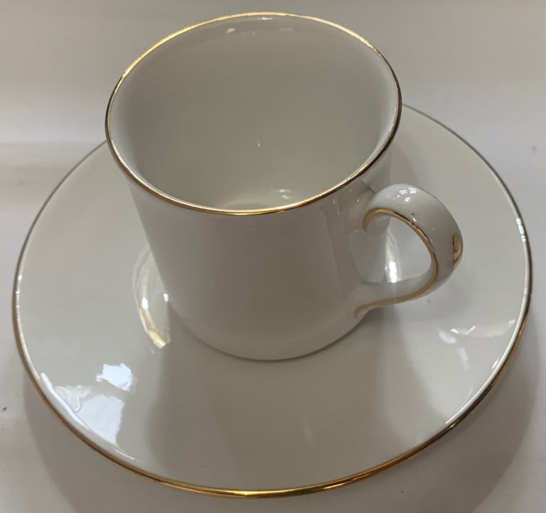 Vintage Benson & Hedges 100's bone china 2 coffee cups and 2 saucers. Brand new