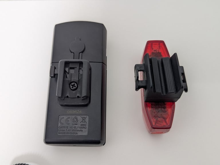 Like New CatEye AMPP1100 Front & CatEye VIZ 450 Rear LED Bicycle lights / FREE LOCAL DELIVERY