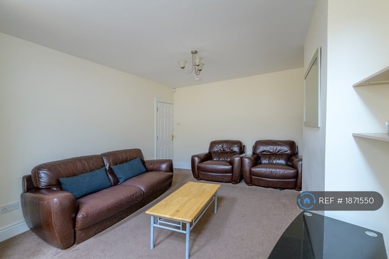 4 bedroom house in Finchley Road, Manchester, M14 (4 bed) (#1871550)