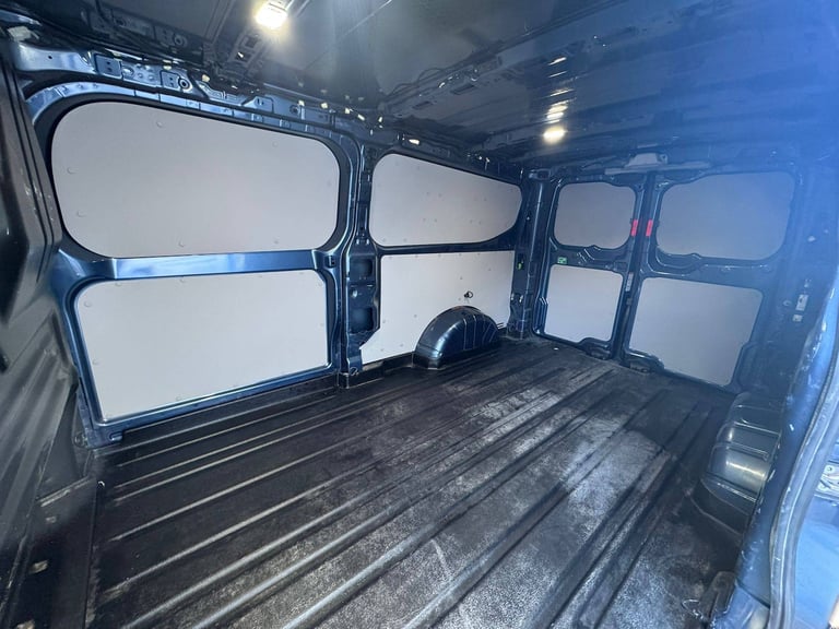 2024 Ford Transit Custom 2.0 EcoBlue 136ps L2 H1 Limited Panel Van DIESEL Manual