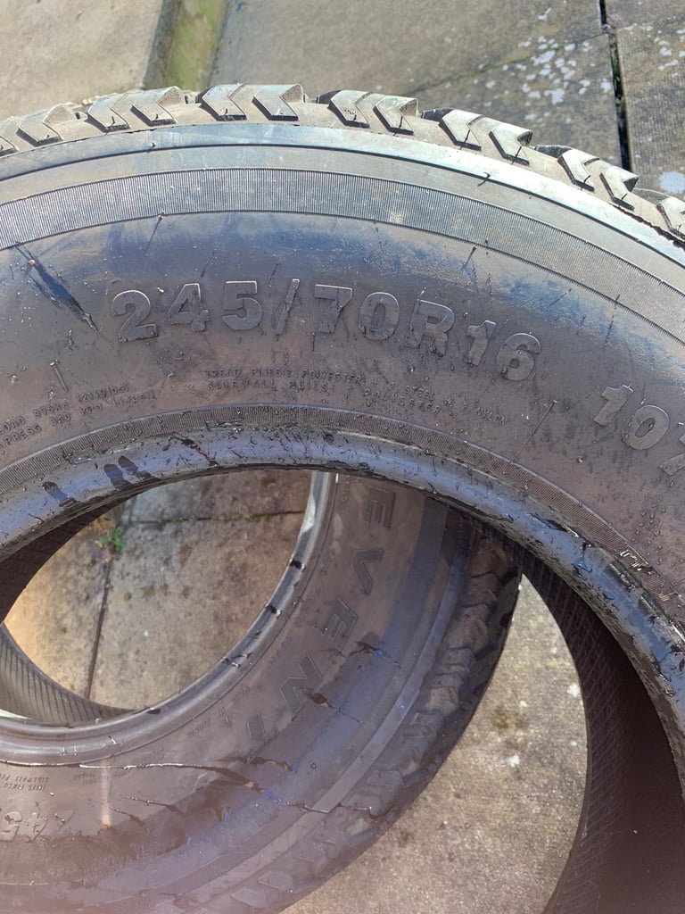 1 x 245/70/16. 107H part worn 