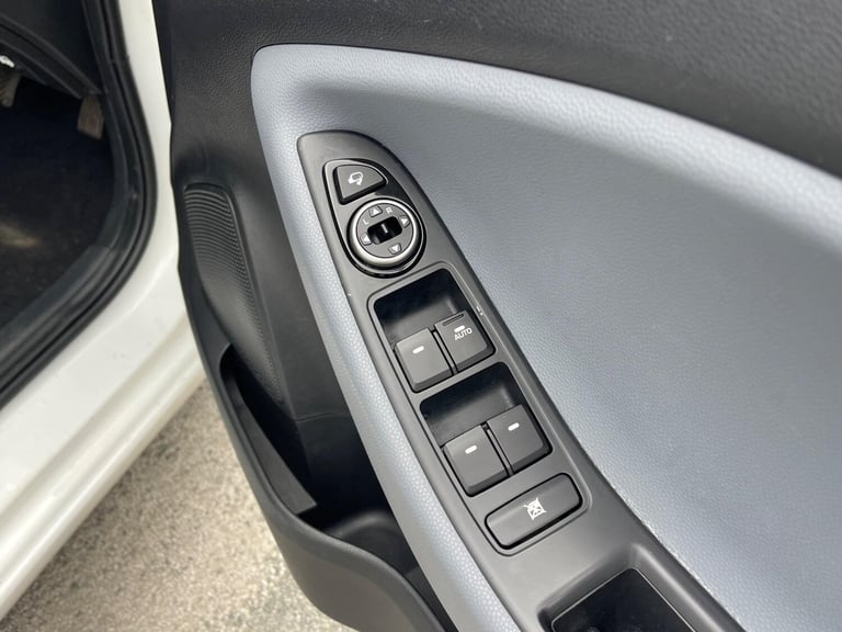 2015 Hyundai i20 1.2 Premium Euro 6 5dr HATCHBACK Petrol Manual