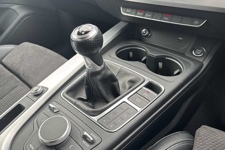 2019 Audi A4 35 TFSI S Line 4dr Saloon Petrol Manual