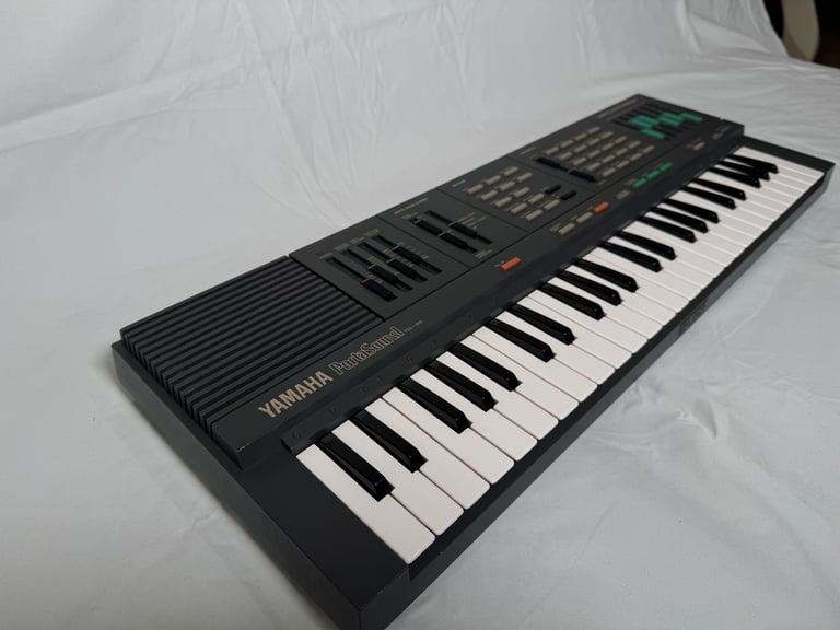 Yamaha Portasound PSS-360 Digital Synthesizer Keyboard