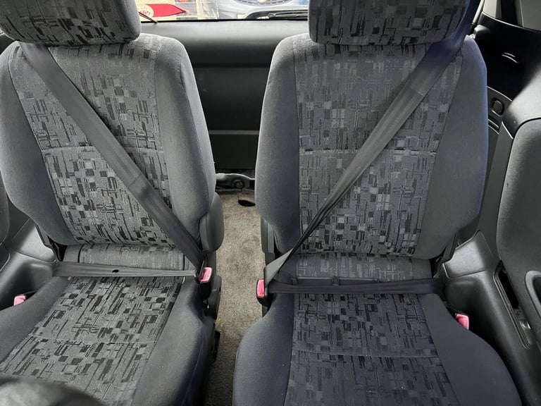 2004 Toyota Previa 2.4 VVTi T Spirit 7 seats 5dr Auto MPV PETROL Automatic