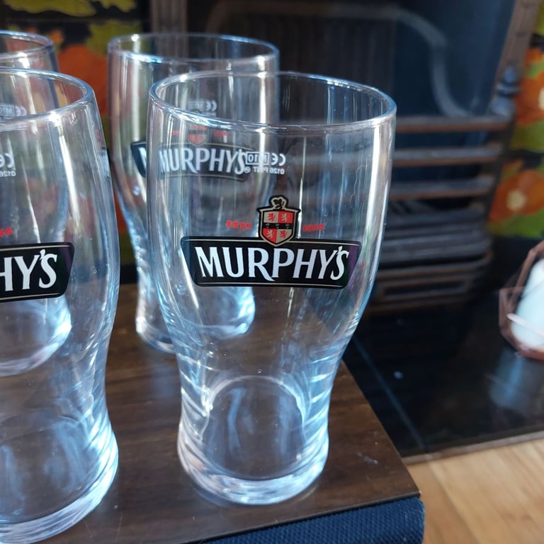 Nine Murphy's Irish Stout Beer Pint Glasses 