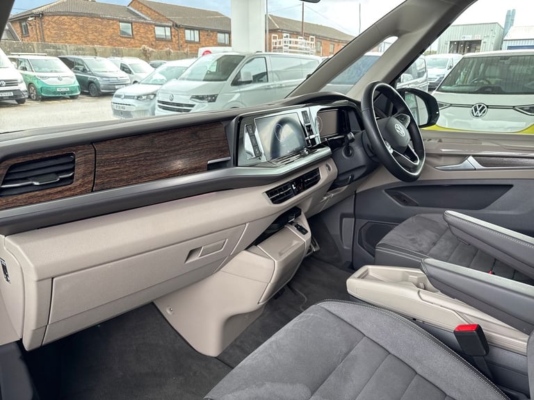  Volkswagen Multivan 2.0 Tdi Style Long MPV 5dr Diesel Dsg Euro 6 s/s 150 Ps
