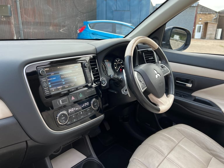 2015 Mitsubishi Outlander 2.0 PHEV GX5h 5dr Auto ESTATE Petrol Parallel Phev Automatic