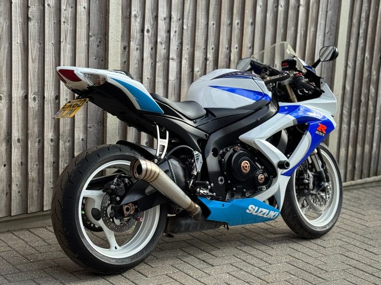 SUZUKI GSXR 600 K9 2011 (60) 25TH ANNIVERSARY EDITION + NUMBER 12/25 MADE TOTAL