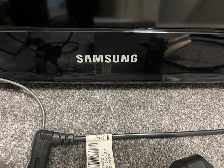 image for Samsung  32”4 HD Ready LCD TV.