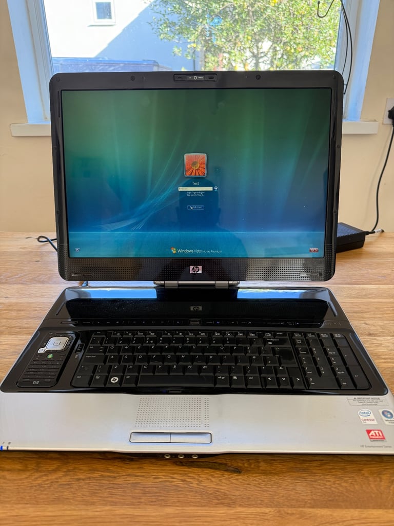 image for Hewlett Packard Pavilion HDX9600