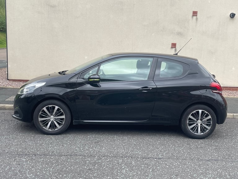 Peugeot, 208, Hatchback, 2016, Manual, 1199 (cc), 3 doors