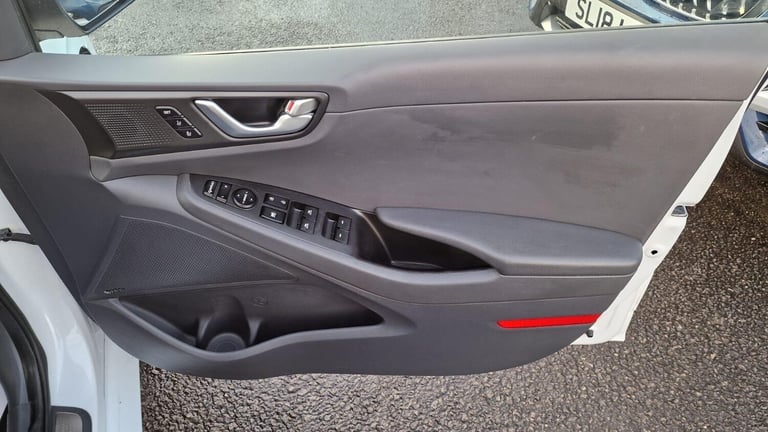 2019 Hyundai IONIQ 1.6 h-GDi Premium SE DCT Euro 6 (s/s) 5dr HATCHBACK Petrol/Electric Hybrid Aut...