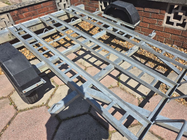 3X MOTORBIKE TRAILER  SWAP FOR A HAM CB RADIO SETUP 