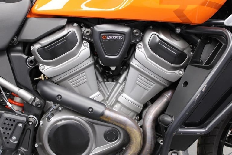 2021 Harley-Davidson RA1250S Pan America Special in Baja Orange White