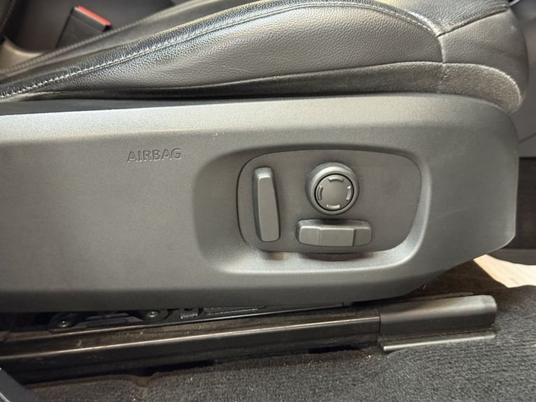 2018 Land Rover Range Rover Evoque 2.0 TD4 SE Tech SUV 5dr Diesel Auto 4WD Euro 6 (s/s) (180 ps) ...