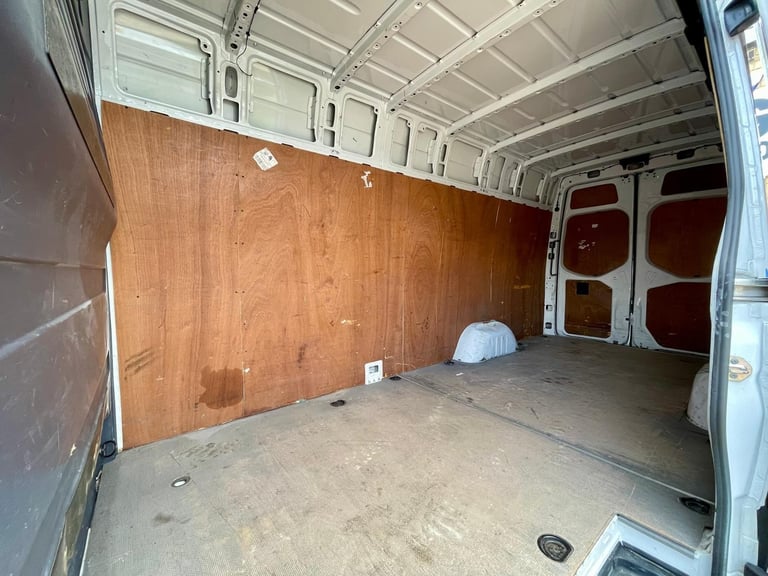 Mercedes-Benz Sprinter 314 CDI 140 L3H2 LWB HIGH ROOF RWD