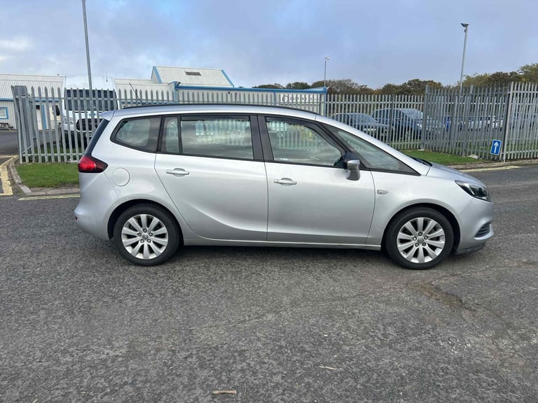 2017 Vauxhall Zafira 1.4T Design 5dr MPV Petrol Manual