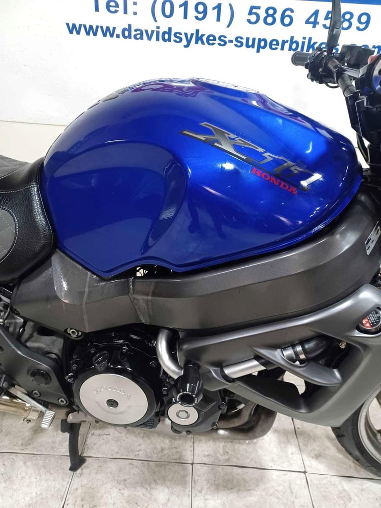 Honda CB1100 X11 RETRO MUSCLE 03-REG (PRIVATE PLATE) WITH EXTRAS £3899