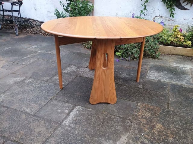 Mid Century Ercol Windsor Gate Leg Table Ercol Windsor 820 Gate