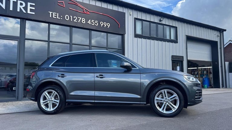 AUDI Q5 2.0 TFSI S line S Tronic quattro Euro 6 (s/s) 5dr Grey Auto Petrol 2017