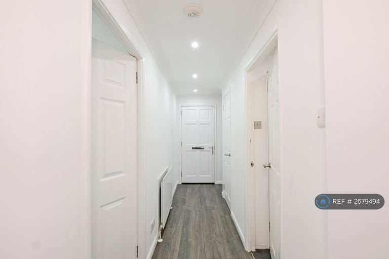 2 bedroom flat in Northfield, Aberdeen, AB16 (2 bed) (#2679494)