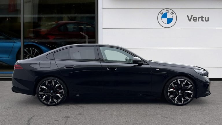 2025 BMW 5 Series 530e M Sport Pro 4dr Auto Saloon Saloon Hybrid Automatic