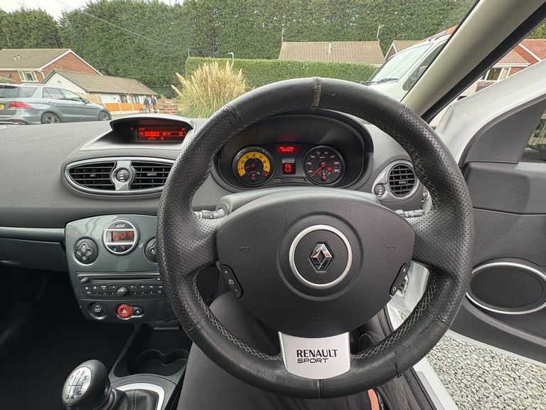 2009 Renault Clio 2.0 Renaultsport RS 200 Hatchback 3dr Petrol Manual Euro 4