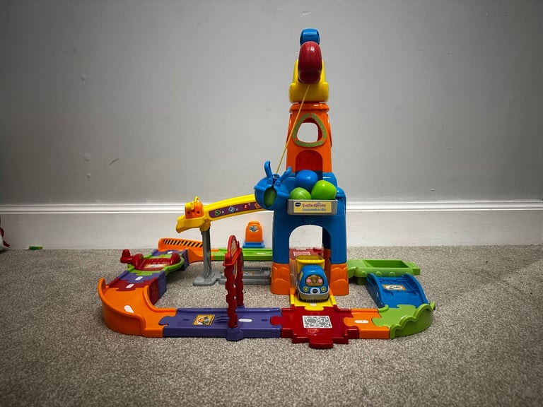 Various kids toys (duplo, toot toot drivers, books)