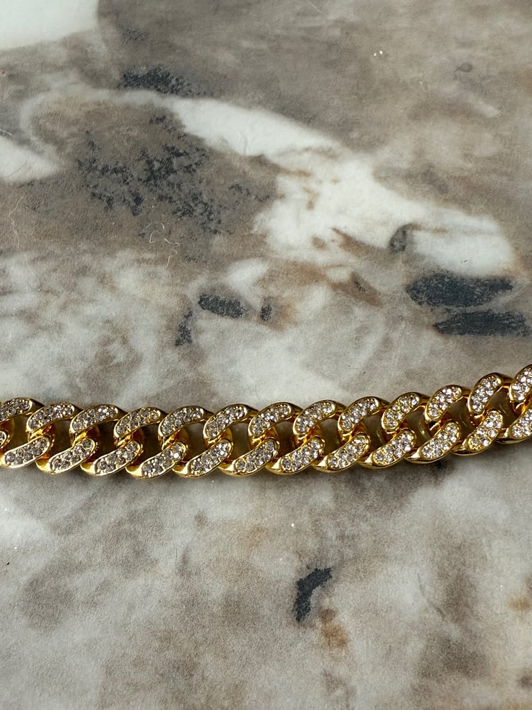 Cat/dog collar 
