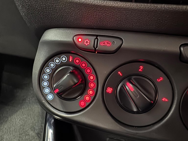 2017 Vauxhall ADAM 1.2i JAM Euro 6 3dr HATCHBACK Petrol Manual