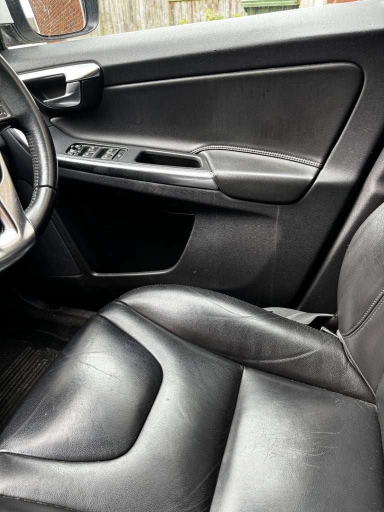 Volvo, XC60, Estate, 2017, Manual, 1969 (cc), 5 doors