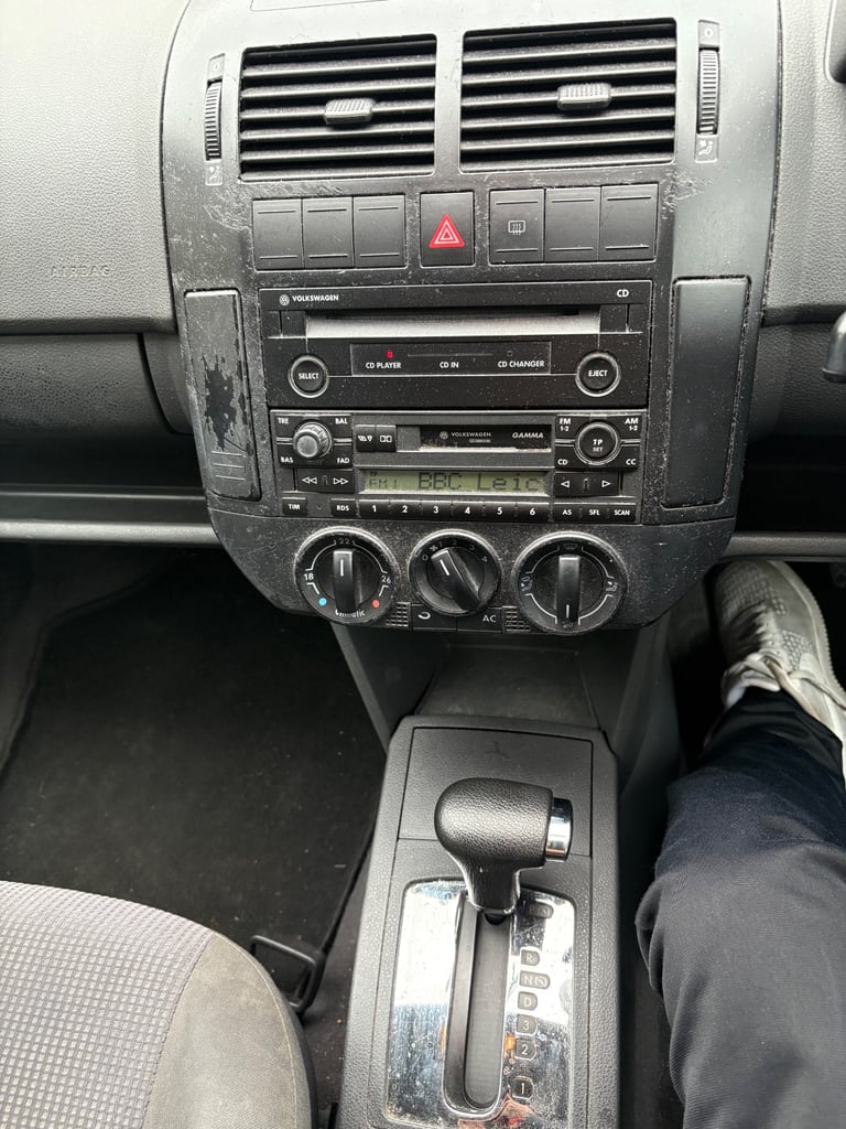 Volkswagen, POLO, Hatchback, 2003, Automatic, 1390 (cc), 5 doors