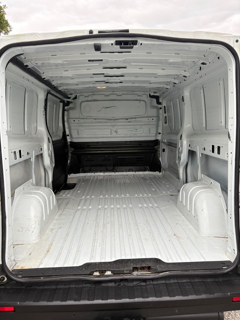 Renault, TRAFIC, Panel Van, 2021, Manual, 1997 (cc)