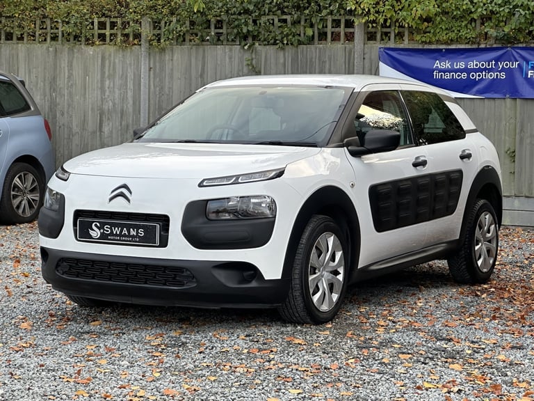 2015 Citroen C4 Cactus 1.6 Touch BlueHDI Diesel Manual 5 Door Hatchback White