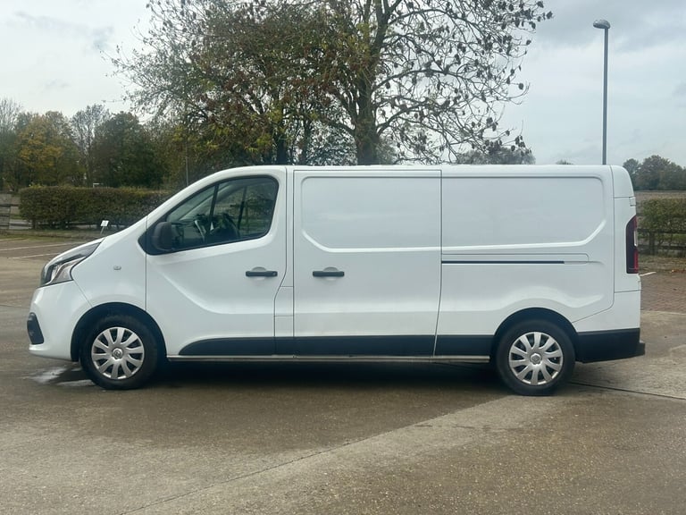 2019 19 Renault Trafic 1.6 DCI Business + LWB , NO VAT , 12 mth MOT , Sat nav 
