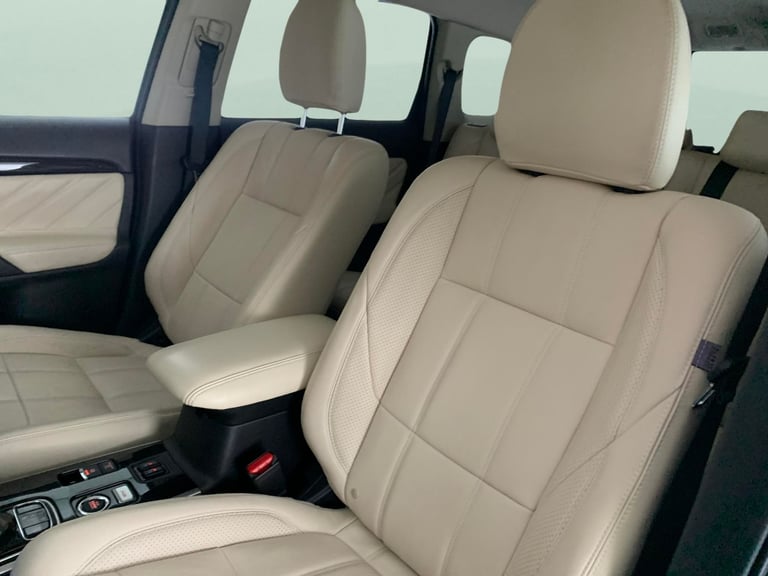 2018 Mitsubishi Outlander 2.0h 12kWh 5hs SUV 5dr Petrol Plug-in Hybrid CVT 4WD Euro 6 (s/s) (200 ...