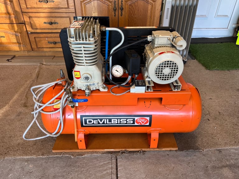 DeVilbiss 50L Air Compressor 240V