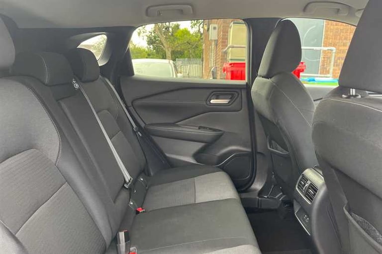 2022 Nissan Qashqai 1.3 DIG-T MH N-CONNECTA 5DR Hatchback Petrol Manual