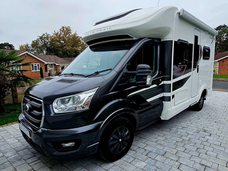 AutoTrail F62 motorhome 2022 5.99m 3500kgs 4 berth/belts 15k miles AC Bike rack