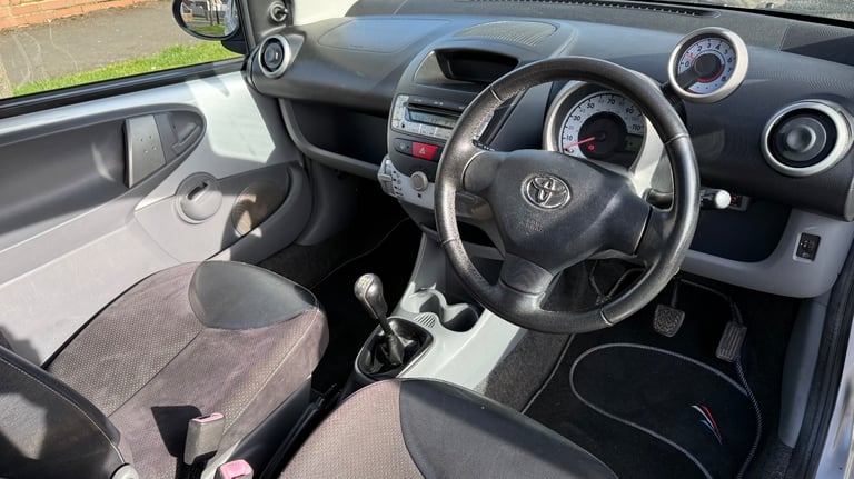 Toyota, AYGO, Hatchback, 2009, Manual, 998 (cc), 3 doors