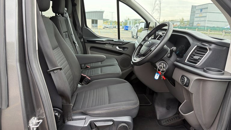 2022 Ford Transit Custom 2.0 EcoBlue 170ps Low Roof D/Cab Limited Van Auto PANEL VAN DIESEL Autom...