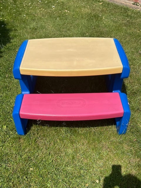 LITTLE TIKES LARGE PICNIC TABLE - PRIMARY COLOURS - HARDLY USED EXCELLENT CONDITION!