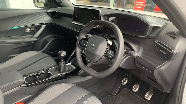 2022 Peugeot 2008 1.2 PureTech Allure Premium + SUV 5dr Petrol Manual Euro 6 (s/s) (100 ps) SUV P...