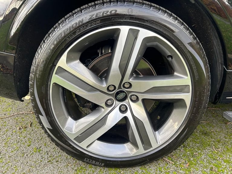 2024 Land Rover Discovery 3.0 D250 Dynamic HSE 5dr Auto ESTATE DIESEL Automatic