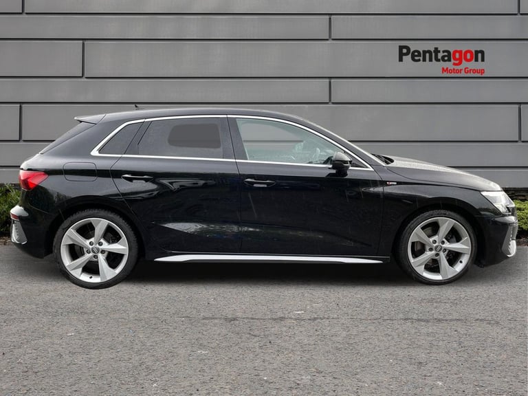  Audi A3 Sportback 1.5 Tfsi 35 S Line Sportback 5dr Petrol Manual Euro 6 s/s