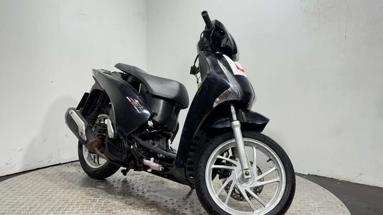 Honda SH125 SH 125 2016 NON RUNNING PROJECT BIKE 125CC