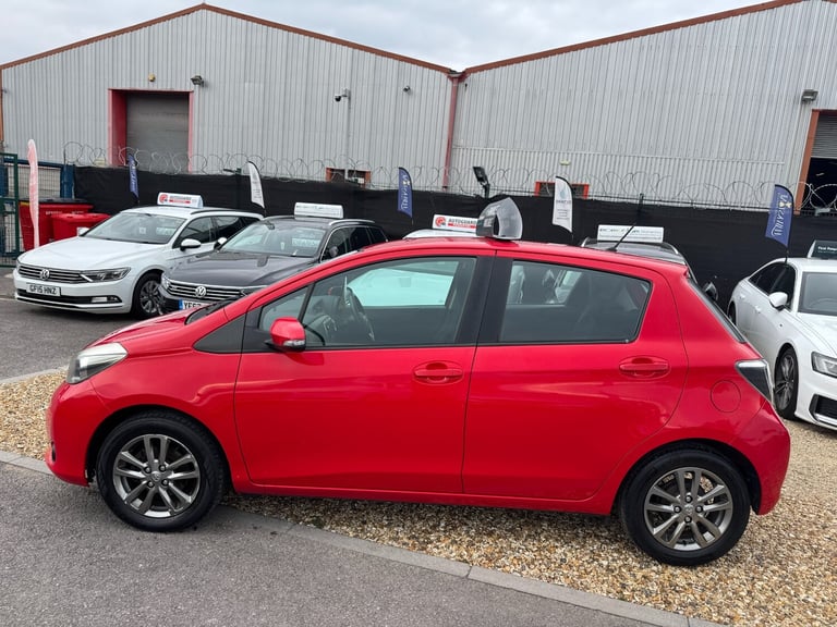 2014 Toyota Yaris 1.33 VVT-i Icon+ 5dr HATCHBACK Petrol Manual