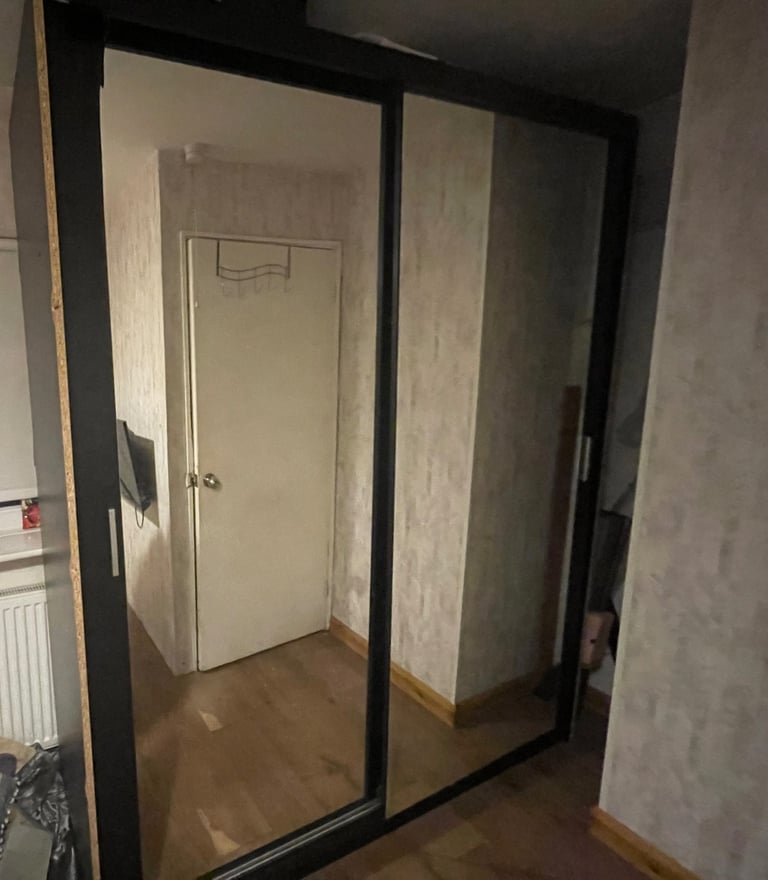image for Wardrobe very good condition 