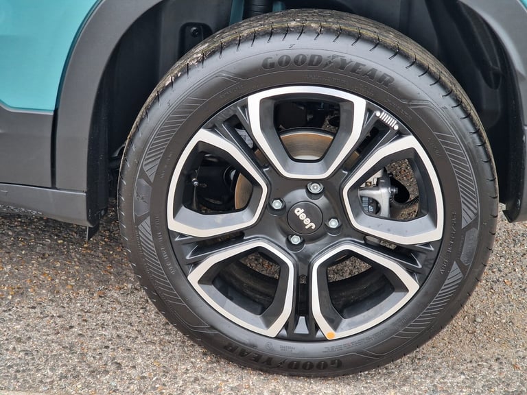 2024 Jeep Avenger 115kW Altitude 54kWh 5dr Auto Hatchback Electric Automatic